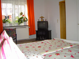 und dies eines der 5 Zimmer